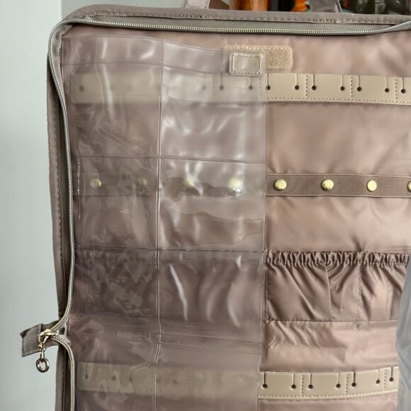 Bagsmart - Travel Jewelry Organizer Case in Gray - Picture 7 of 8